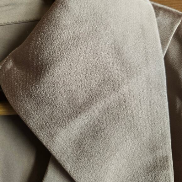 Aveloria Long Sleeve Blouse Hollow Open Front Oversized Collar Champagne L 8/10 - Picture 6 of 6